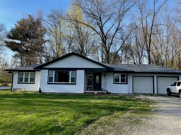 5306 E Moyer Dr, Terre Haute, IN 47802