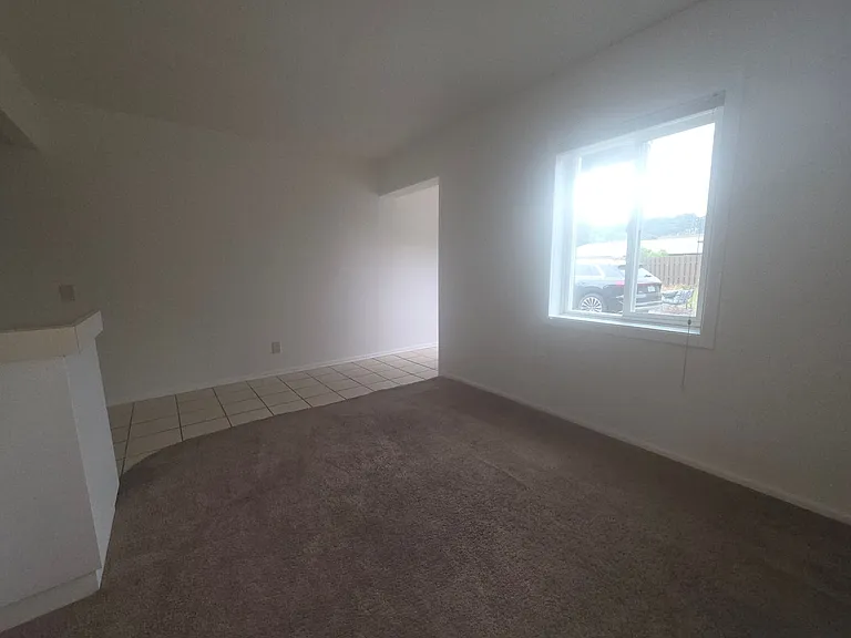 240-246 Cruzero St #244 — Photo 32