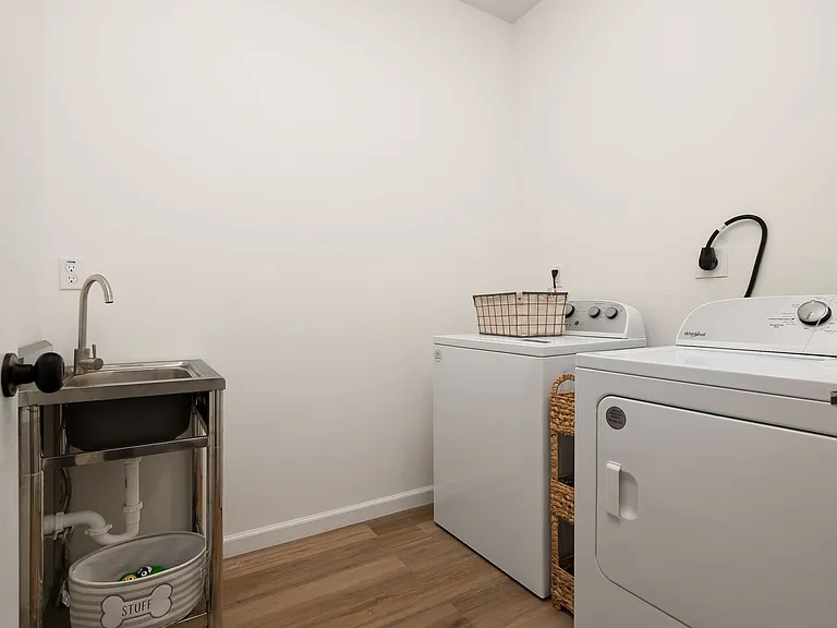 8101 N 23rd St #20 — Photo 38