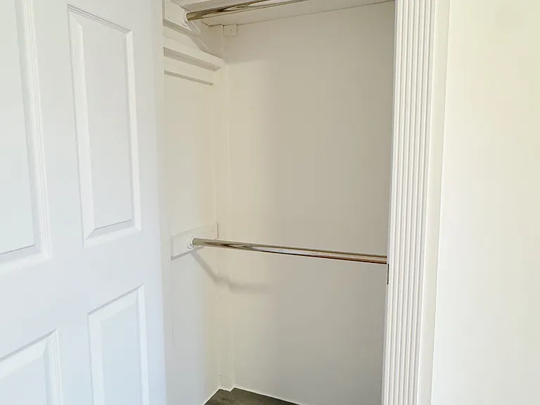 530 Driggs Ave #2L — Photo 13