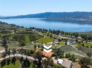17327 Sunnyslope Ave, Lake Elsinore, CA 92530