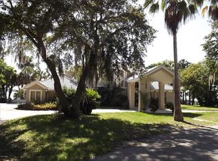 1325 N Tropical Trl, Merritt Island, FL 32953