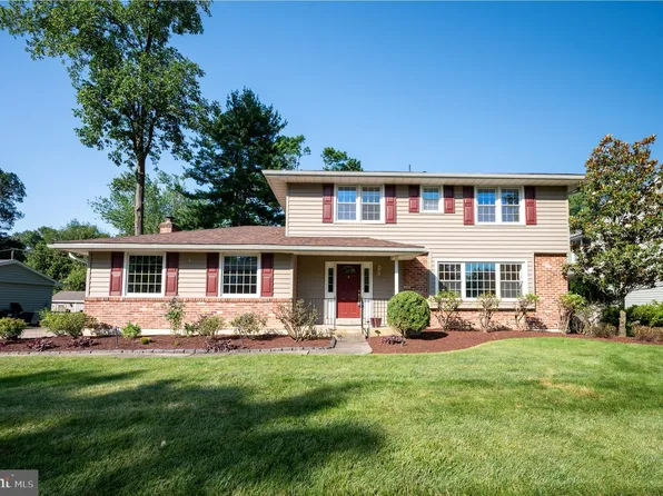 2632 Pennington Dr, Wilmington, DE 19810