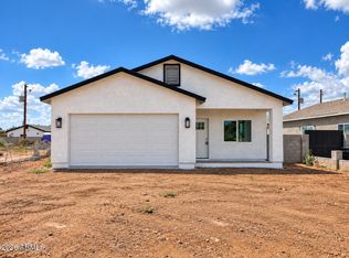 443 E Crystal Avenue, Douglas, AZ 85607