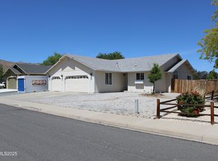 1423 Talking Sparrow Dr, Sparks, NV 89441
