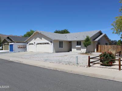 1423 Talking Sparrow Dr, Sparks, NV, 89441