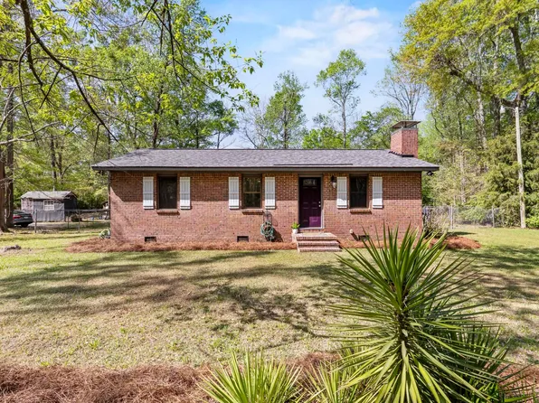 104 Field Mount Rd, Hopkins, SC 29061