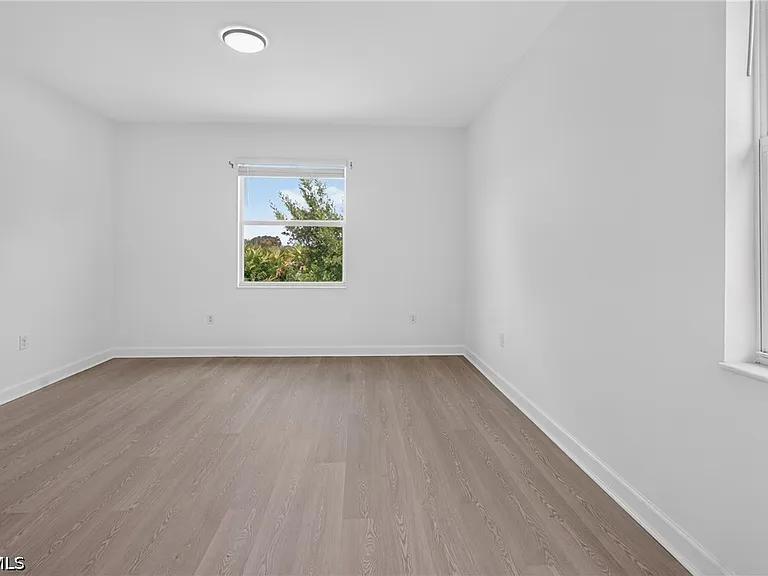9156 Leatherwood Loop — Photo 29