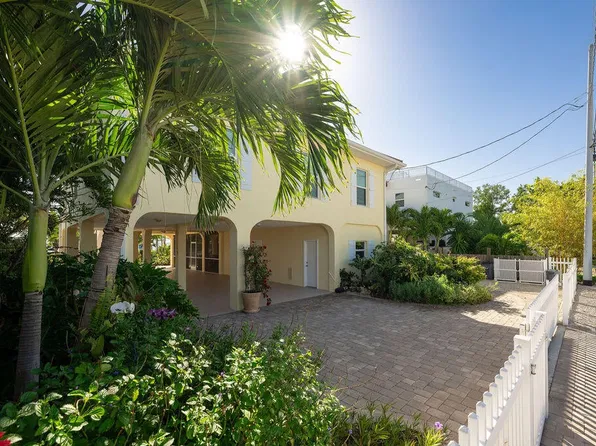 733 Trinidad LN, Summerland Key, FL 33042