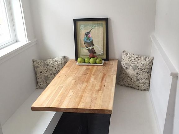 Booth/Breakfast Nook Off Of Kitchen