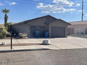 3rd image of 1171 Regency Dr APT 3