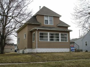213 Summit Ave, Waterloo, IA 50701