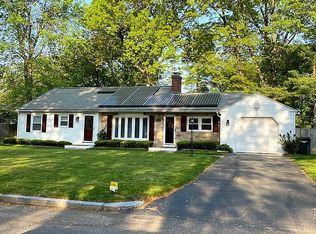 100 Jeffrey Rd, Springfield, MA 01119