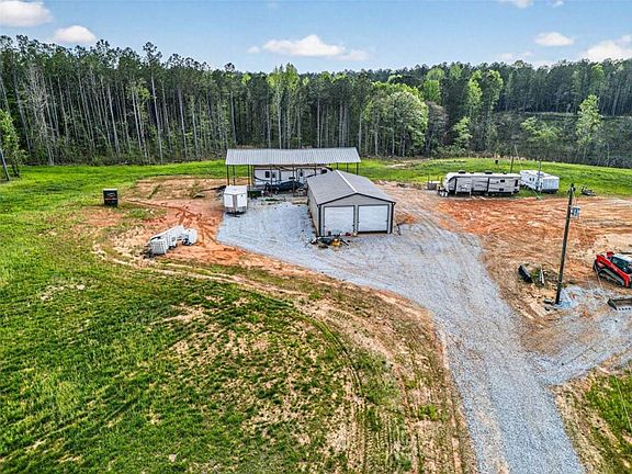 5th image of 669 Pecan Grove Rd