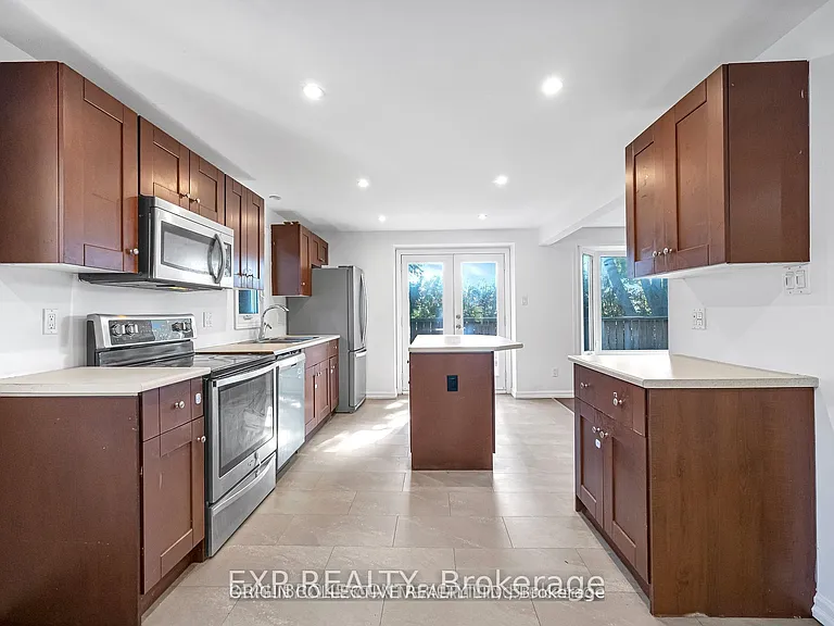 63 Wheatfield Cres — Photo 9