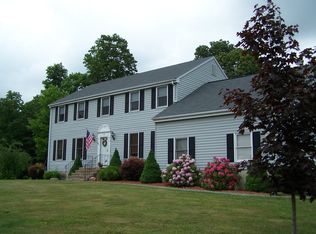 33 W Gerald Dr, Manchester, CT 06040