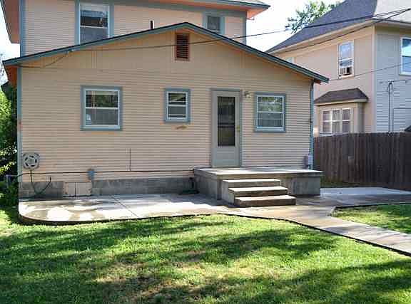 2nd image of 726 E B Ave