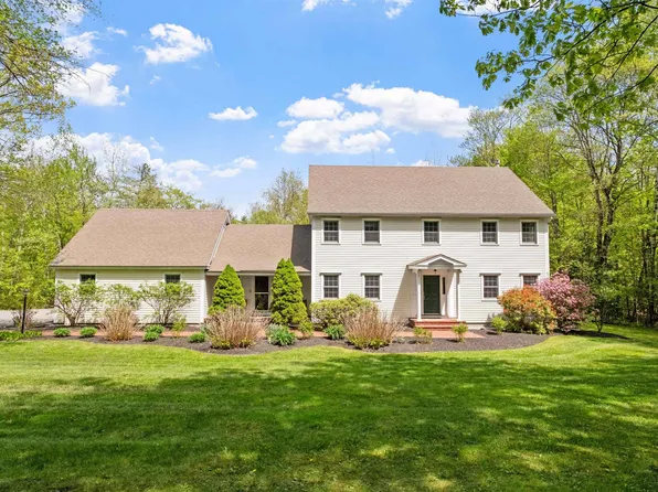 211 Hedgerose Lane, Hopkinton, NH 03229