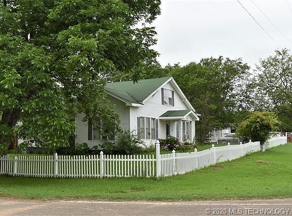 2nd image of 330 Hunter Ave