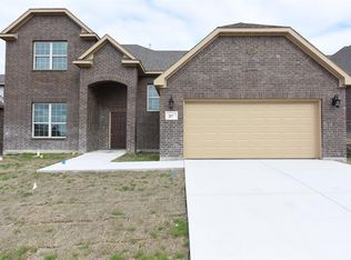 217 Flower Ridge Dr, Fort Worth, TX 76108