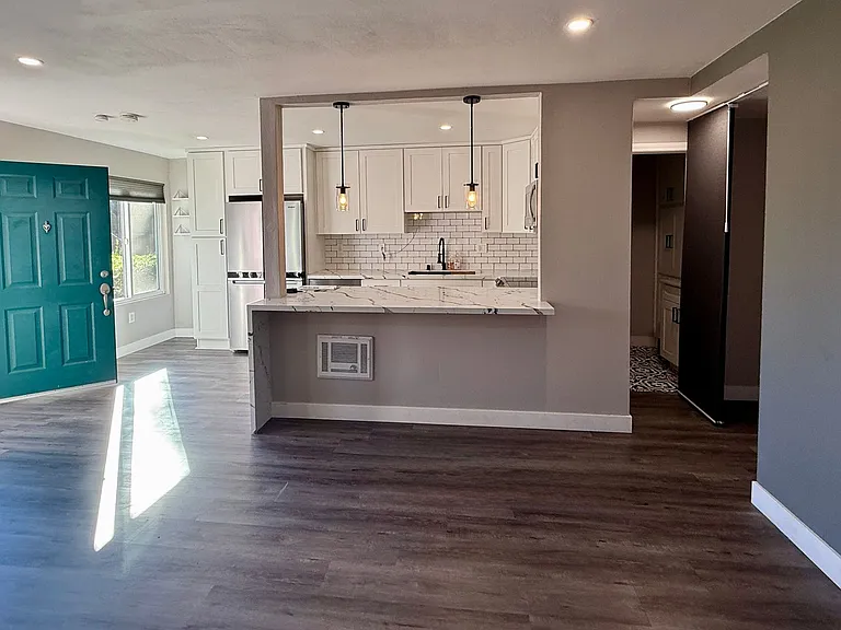 3454 Castle Glen Dr #139 — Photo 2