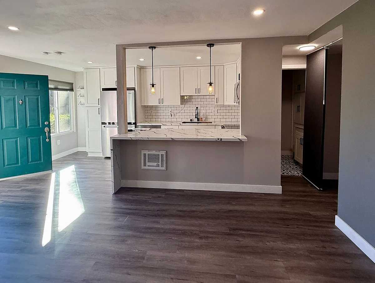 Building Photo - 3454 Castle Glen Dr #139
