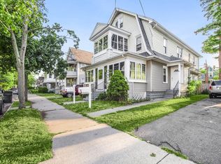 72-74 Rittenhouse Ter, Springfield, MA 01108