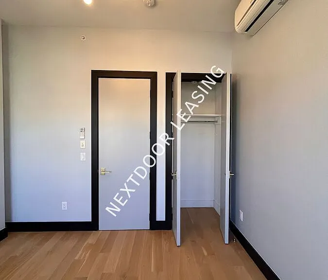 41 Van Wagenen Ave #4LM — Photo 7