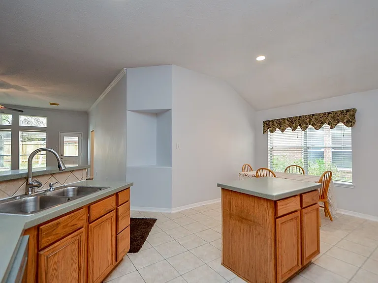 14410 Pelican Marsh Dr — Photo 16