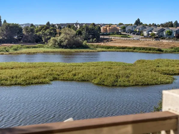 69 Pelican Dr, Watsonville, CA 95076