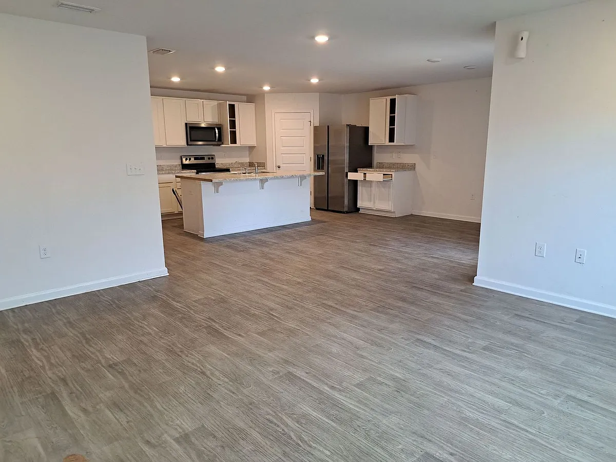 Building Photo - 4012 Millicent Ln