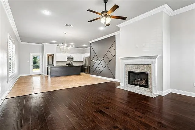 70445 Chambly Ct — Photo 3