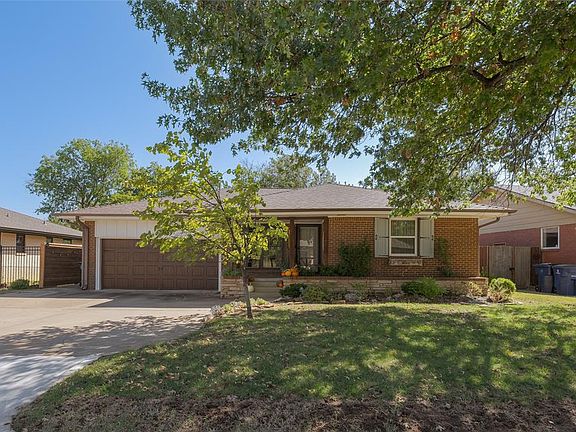 2nd image of 10608 Sunnymeade Pl