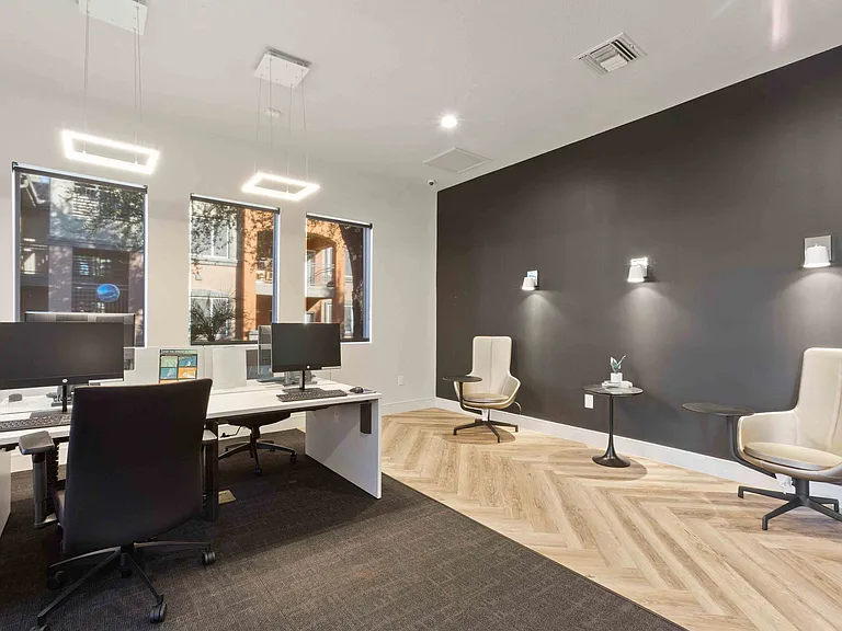 IMT Riverview — Photo 36