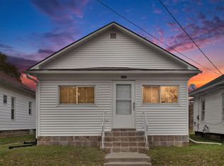 324 Stocker Ct, Elkhart, IN 46516