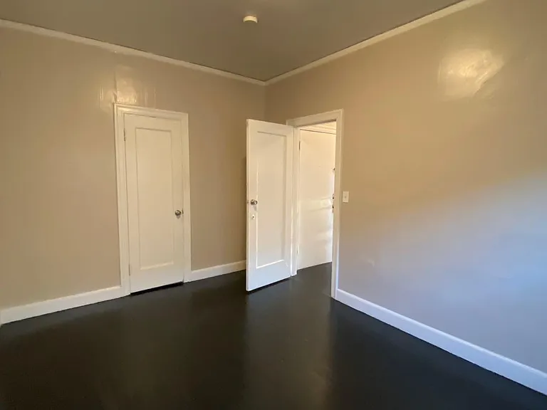 648 Alcatraz Ave #101 — Photo 9