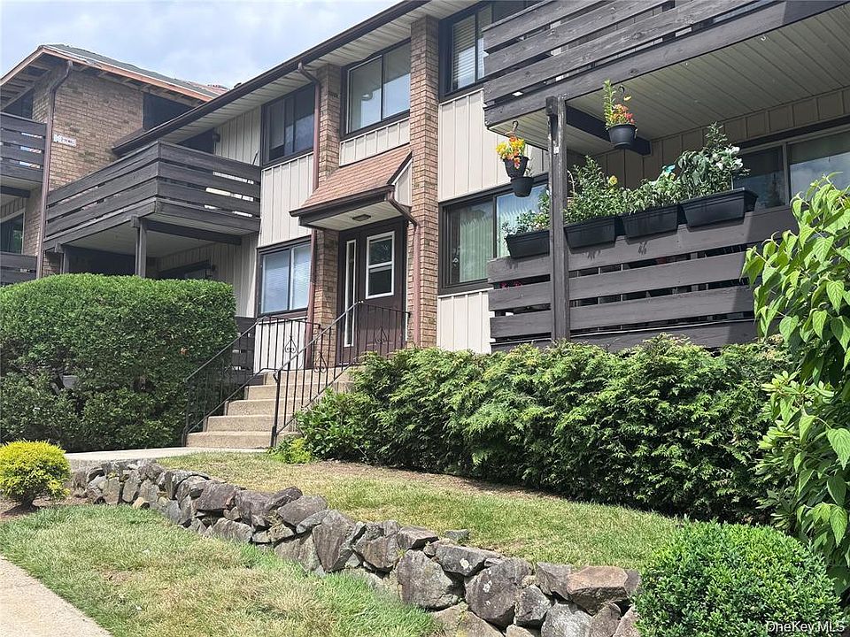1st image of 136 Sierra Vista Lane