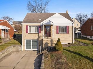 1079 Elwell St, Pittsburgh, PA
