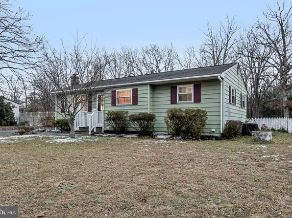 84 Malaga Lake Blvd, Malaga, NJ 08328