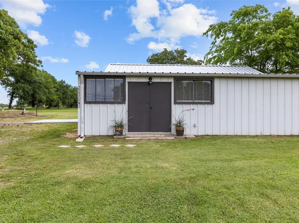2230 Farm Road 79, Paris, TX 75460