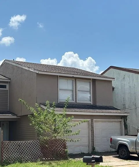 12517 Corona Ln — Photo 1