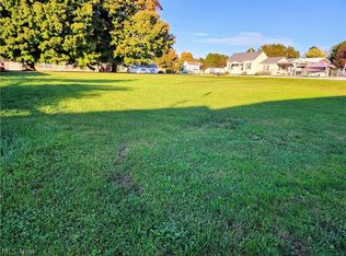 117 E Canal St, Coshocton, OH 43812