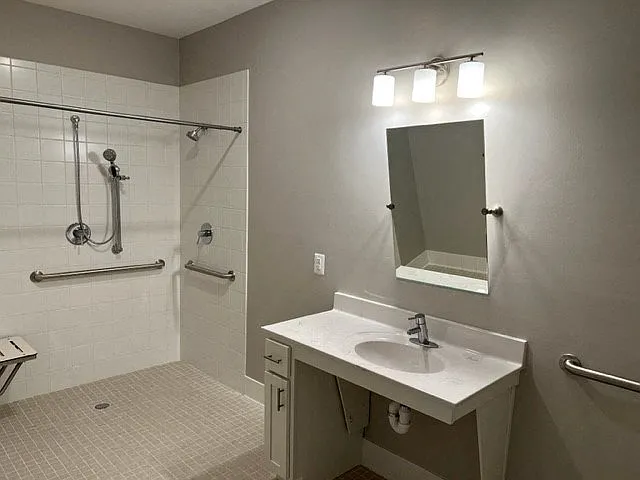 Poland Hill Senior Apartments — Photo 23