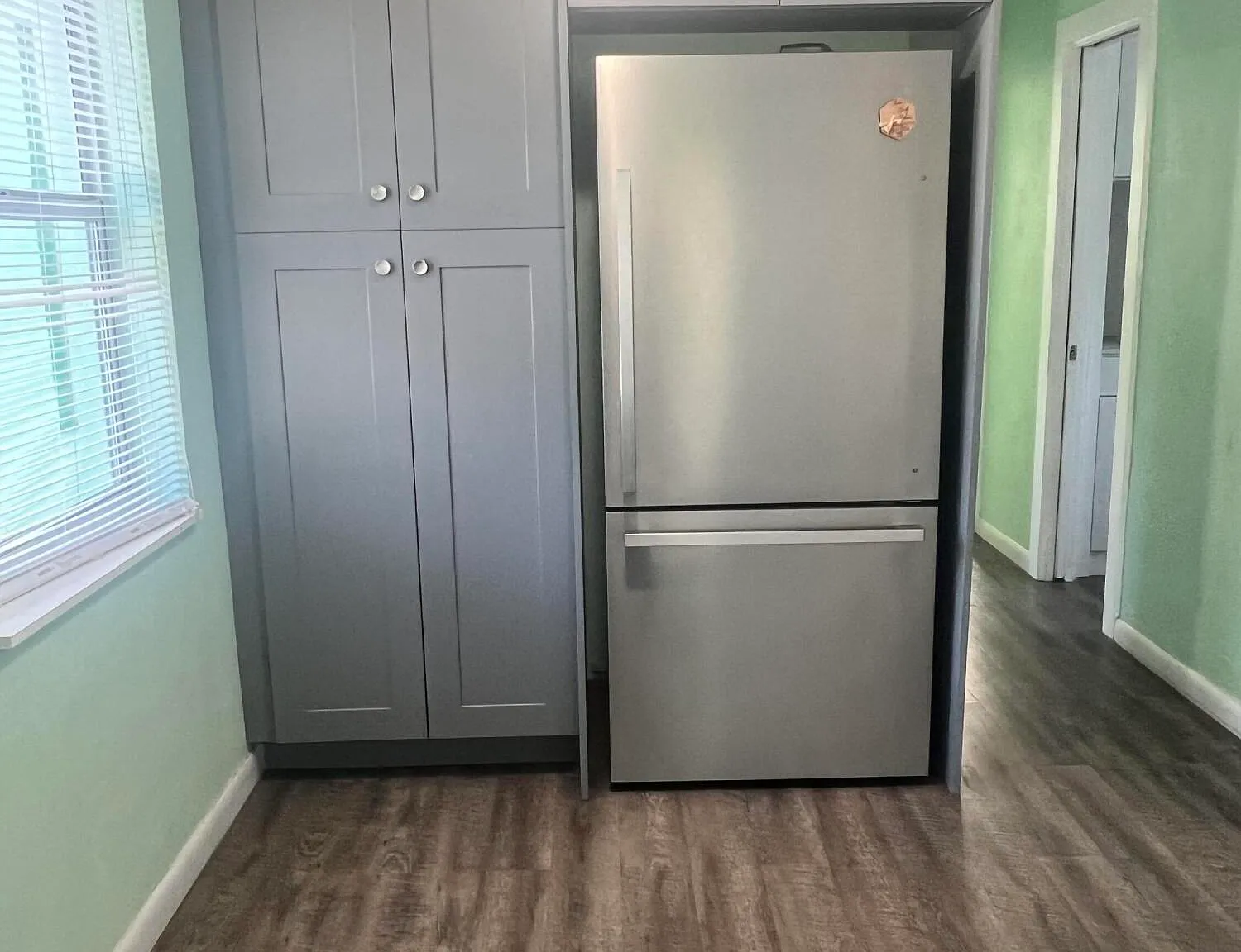 2 bed, 1.0 bath, 728 sqft, $1,850 — Photo 4