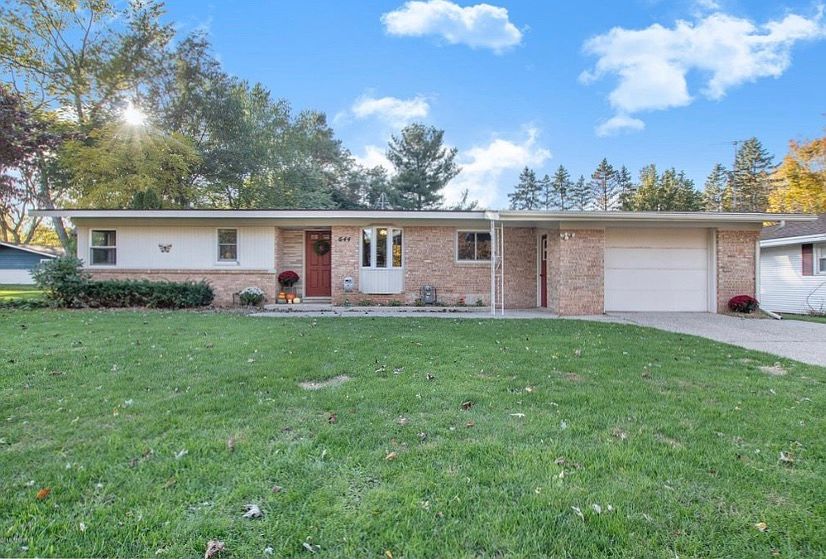 1st image of 644 Concord Dr