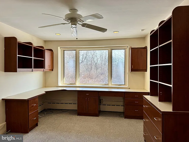 8233 Fairview Rd — Photo 17