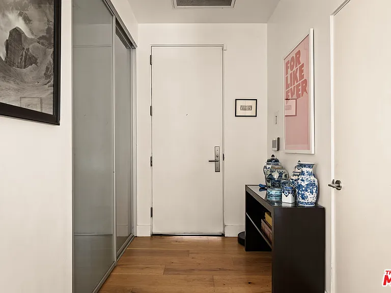 1200 N Sweetzer Ave #1 — Photo 19