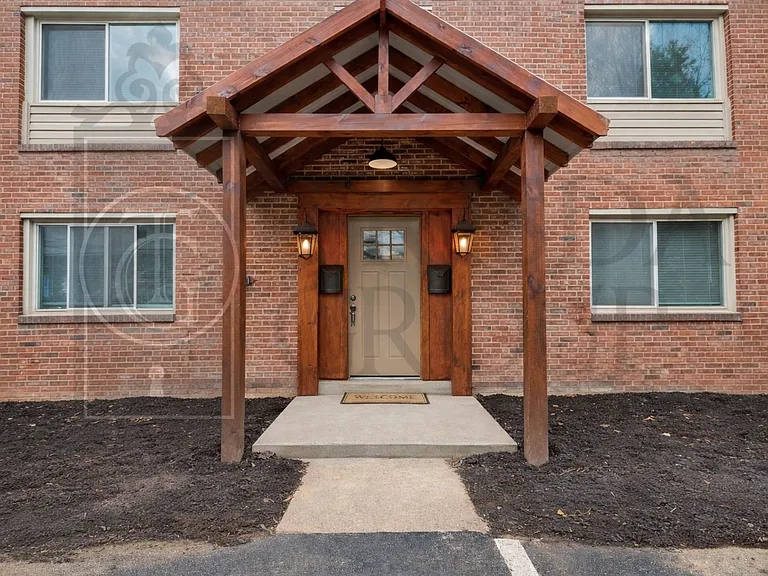 610 Broadhead Ave #C — Photo 4