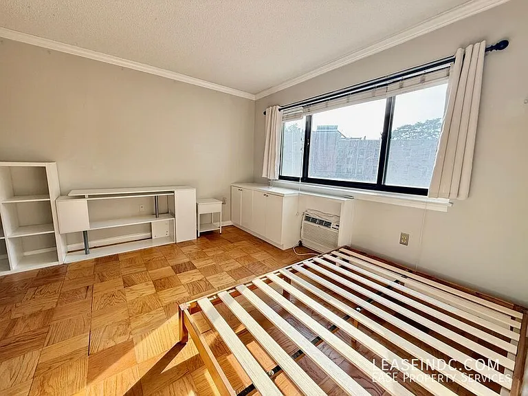 1816 New Hampshire Ave NW #202 — Photo 9