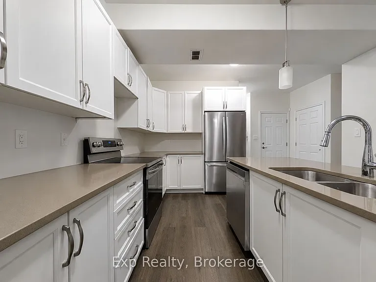 96 Athabaska Dr — Photo 4